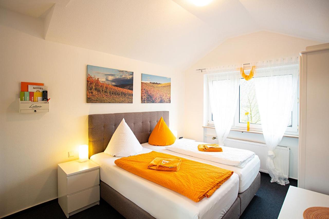 Hotel Emmerich Виннинген Экстерьер фото